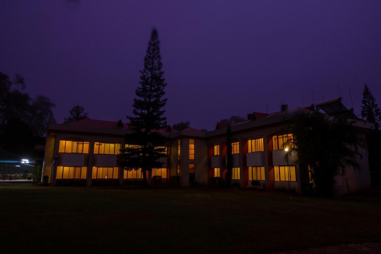 Blue Country Resort Panchgani Exterior photo