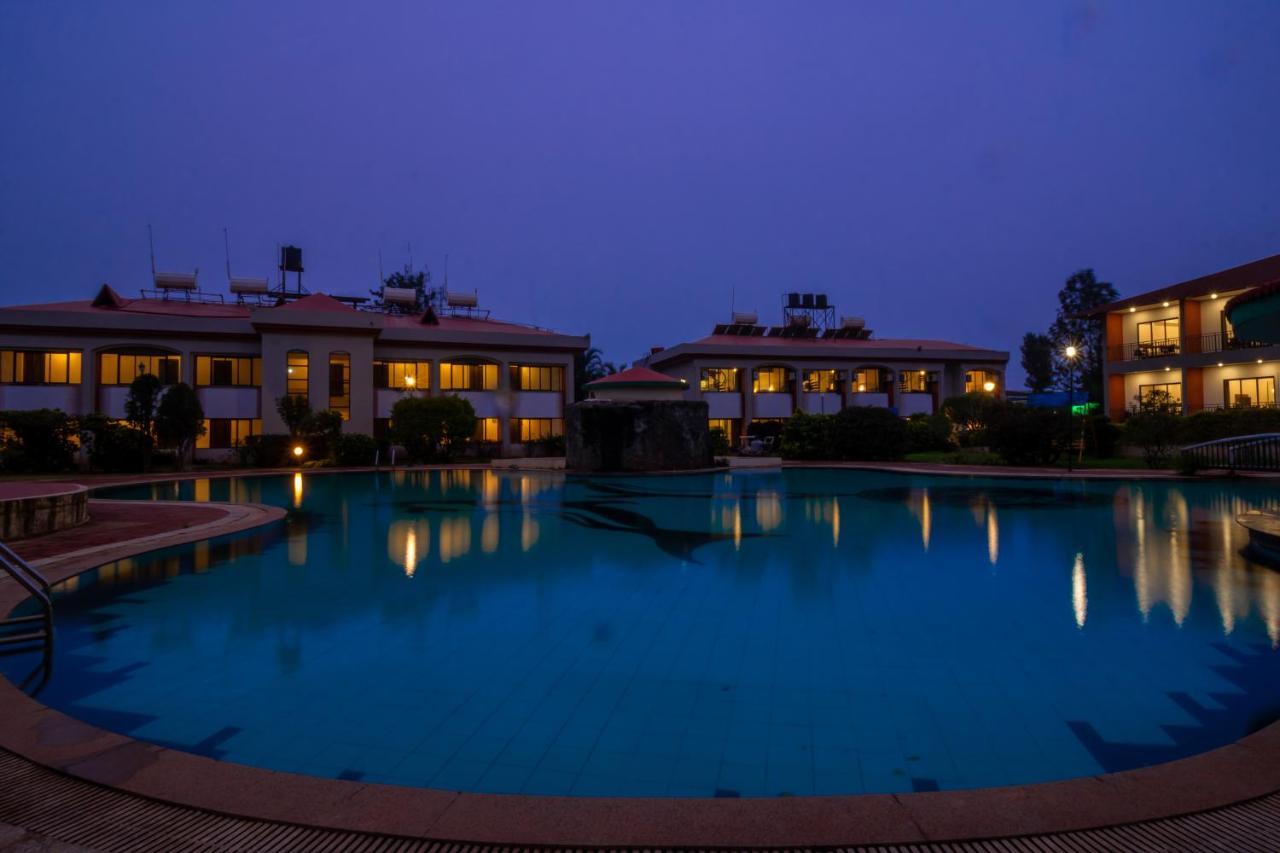 Blue Country Resort Panchgani Exterior photo