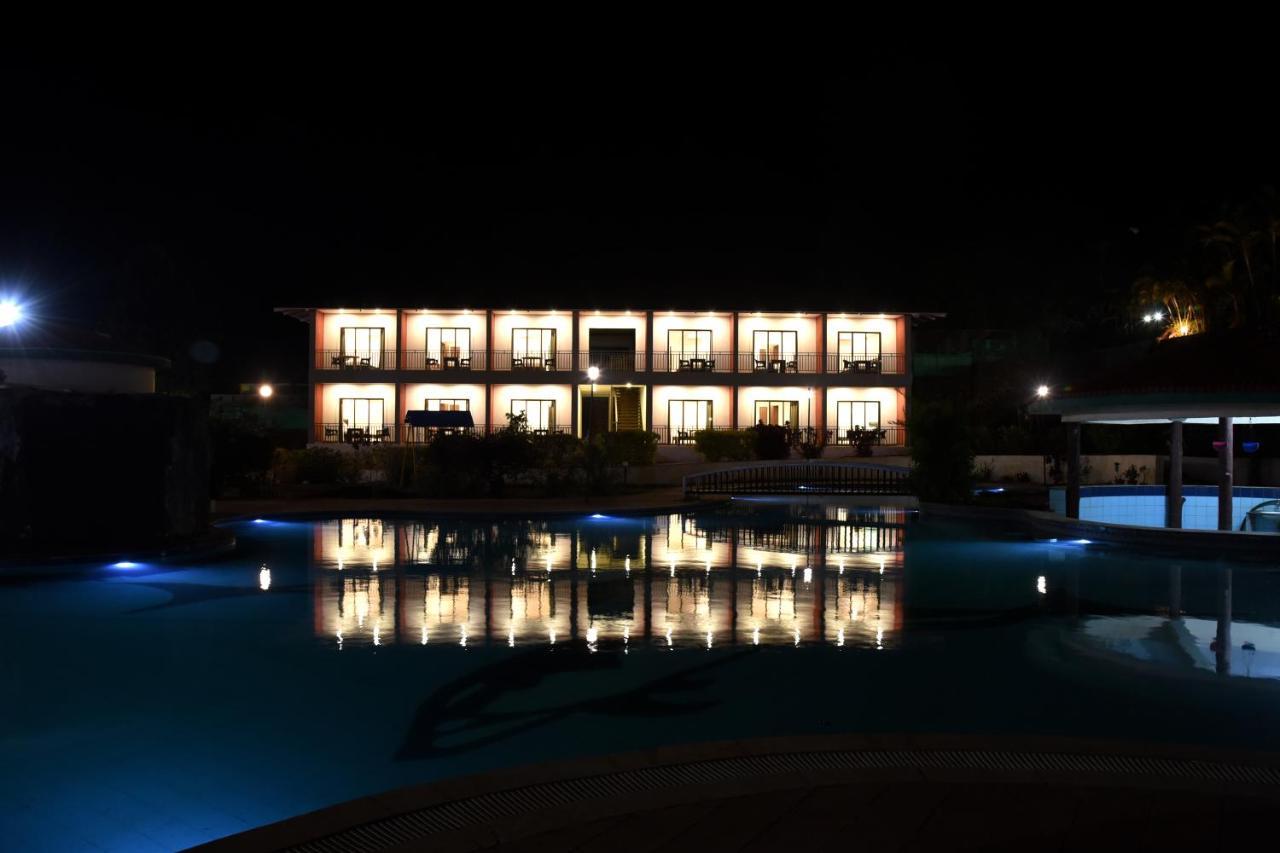 Blue Country Resort Panchgani Exterior photo