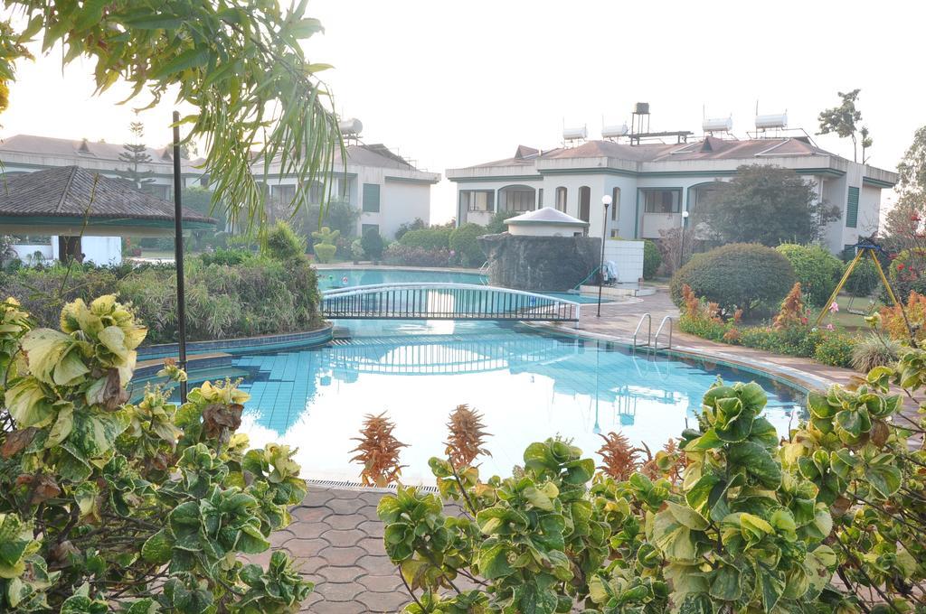 Blue Country Resort Panchgani Exterior photo