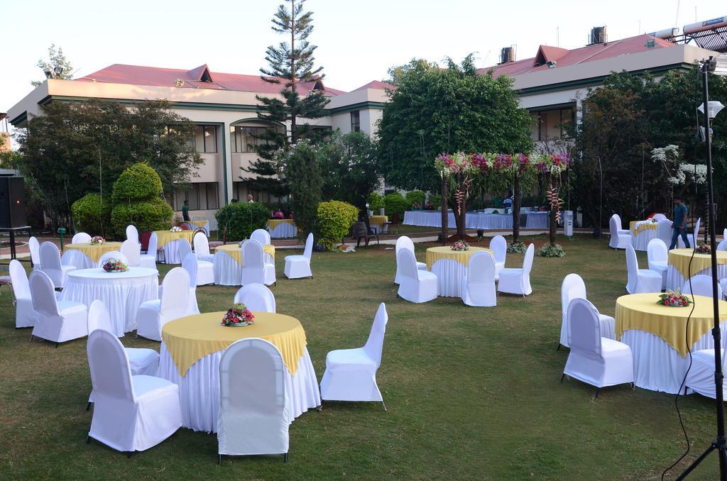 Blue Country Resort Panchgani Exterior photo